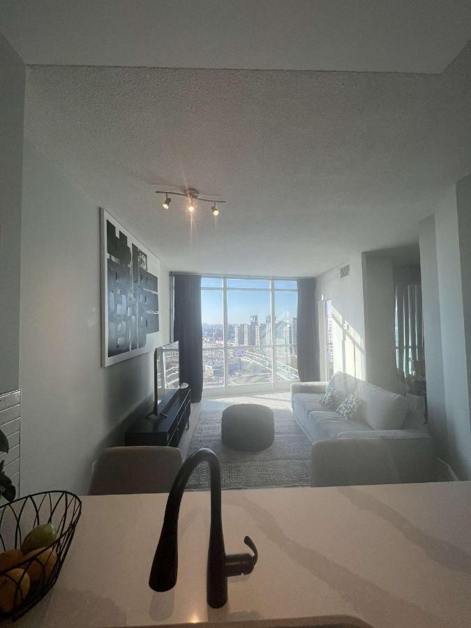Cozy Fort York Condo Toronto Extérieur photo